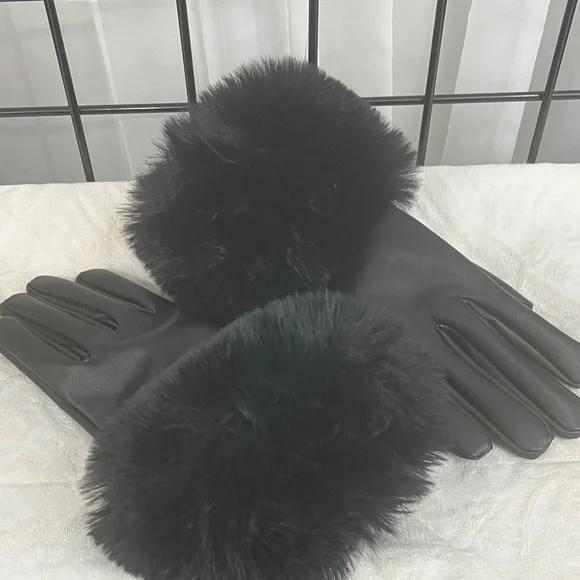 Faux Fur/Leather SMART GLOVES - Picture 8 of 11